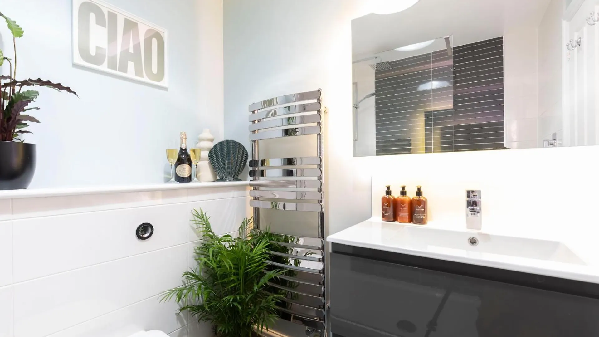 Cosy 2-Bed Apartment In Tivoli Cheltenham United Kingdom