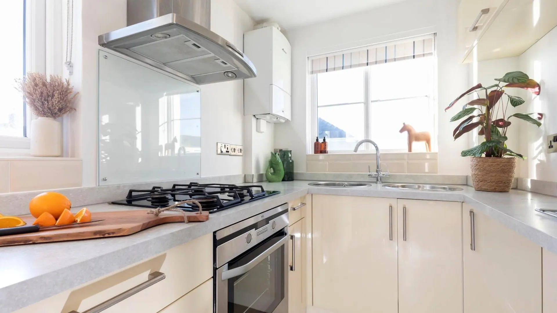 Cosy 2-Bed Apartment In Tivoli Cheltenham 0*,  United Kingdom