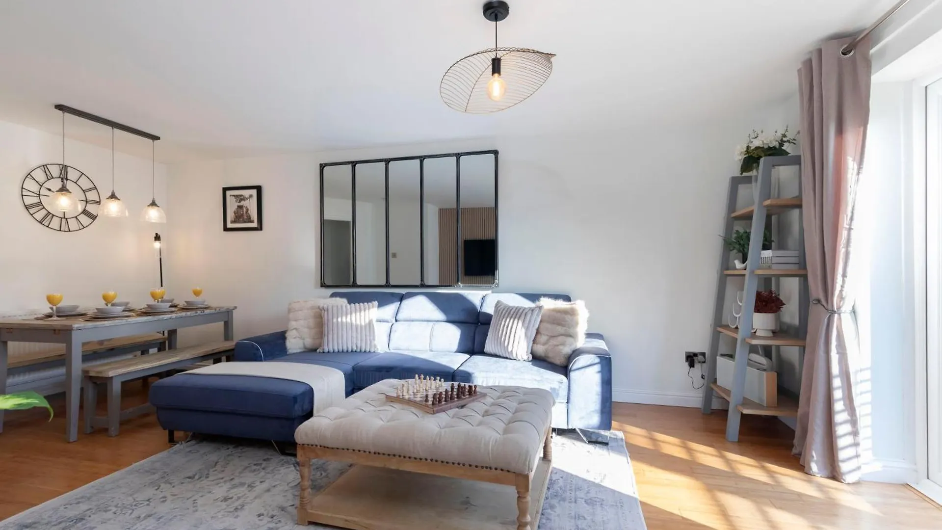 Cosy 2-Bed Apartment In Tivoli Cheltenham